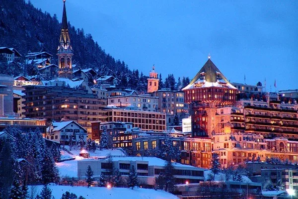 THE ICE St. Moritz